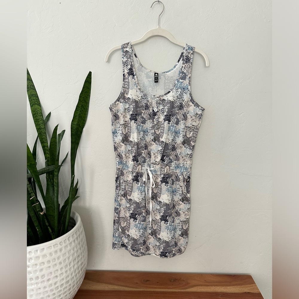 Active Dress - Picture 2 of 4